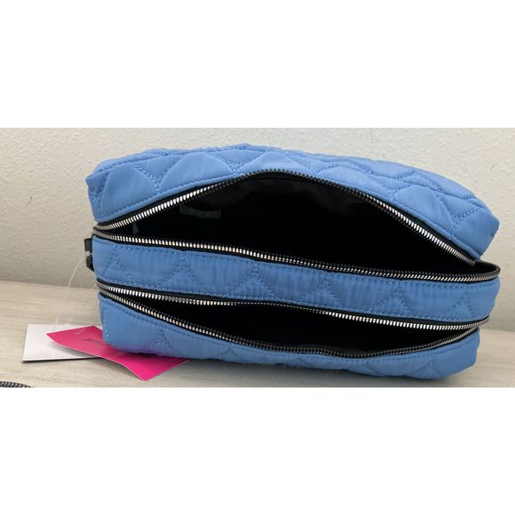 Betsey Johnson CBJ-1092 Periwinkle Blue Double Zip Weekender Cosmetic Bag $68+ - Picture 9 of 11